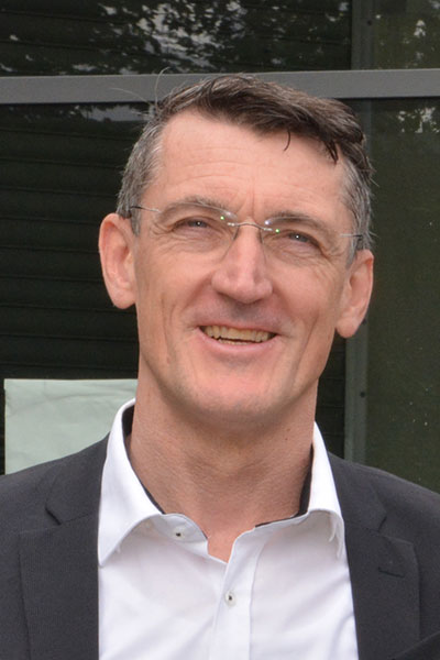 Dr. Eckhard Stölting